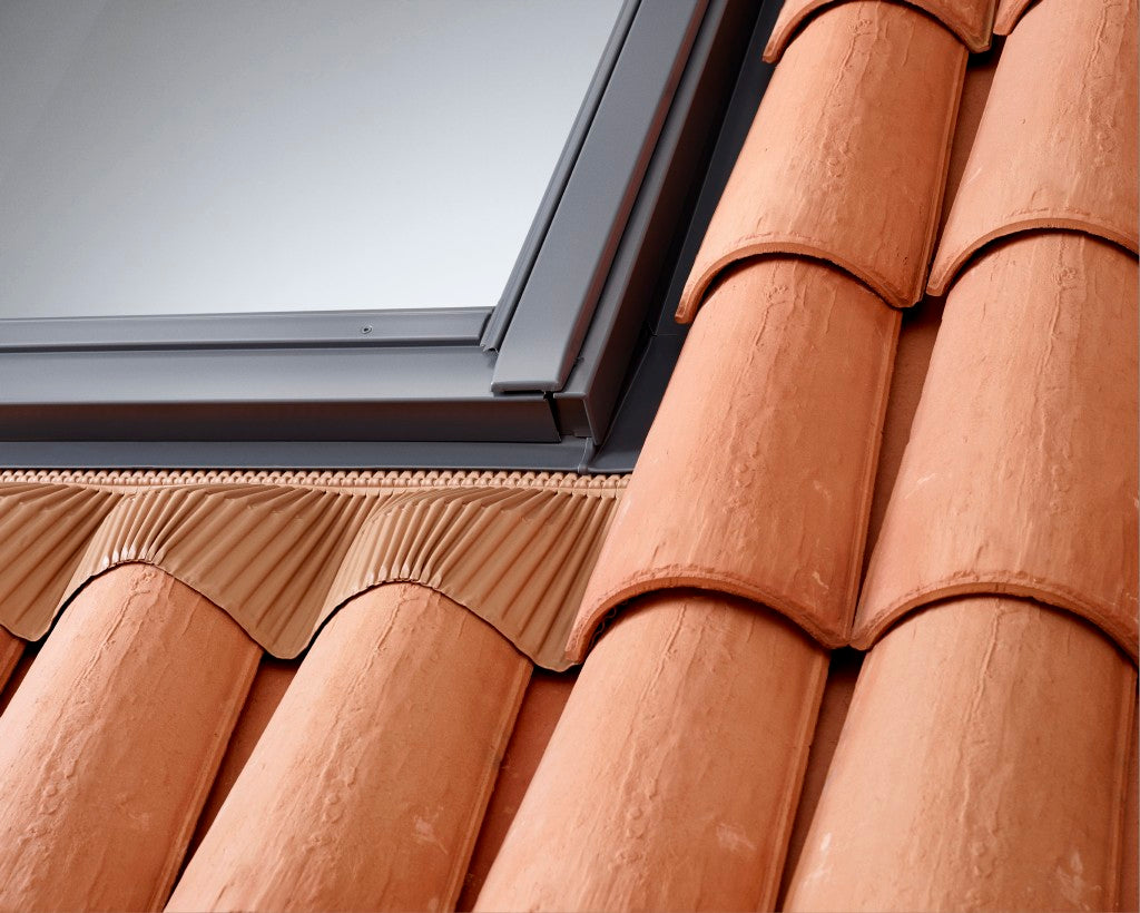 Velux Eindeckrahmen ETW 2000 für GIU Alu grau, inkl. Dämm- und Anschluss-Set BDX (Fensterelement unten)