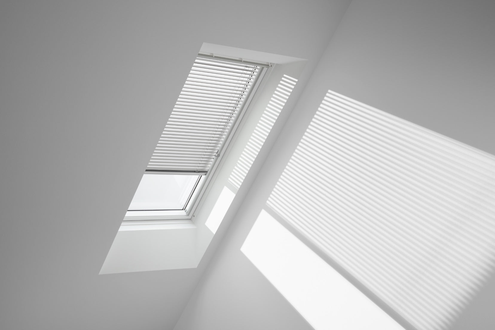 Velux Jalousien Manuell