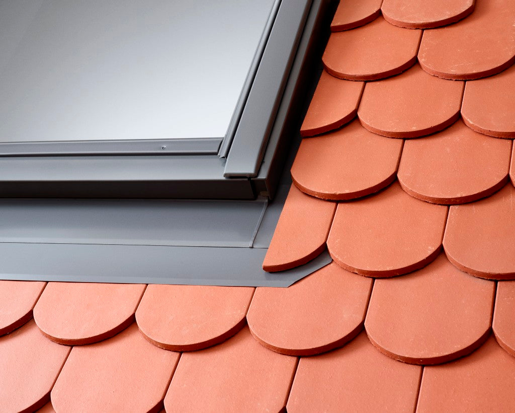 Velux Eindeckrahmen EDB 1000 Biberschwanz Doppeldeckung, Alu grau inkl. Anschlussschürze BFX