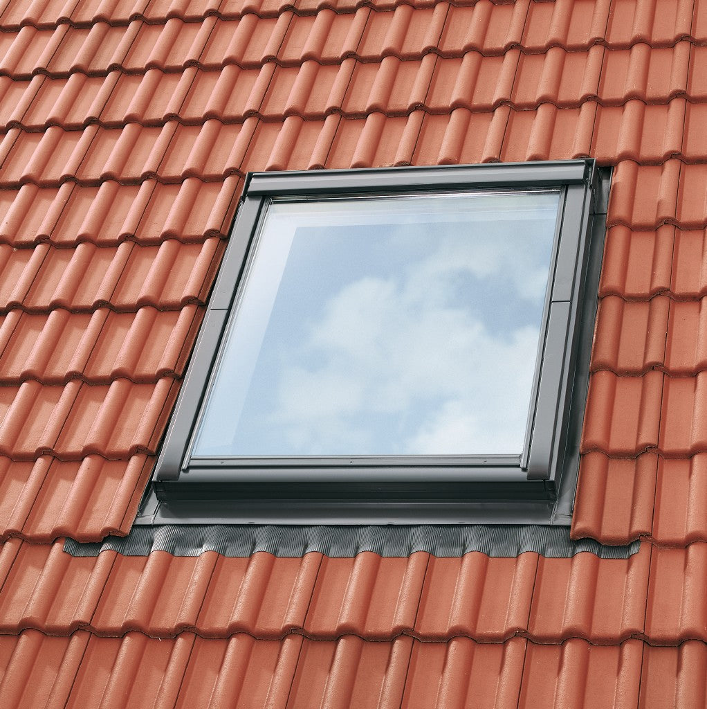 Velux Eindeckrahmen EZ 1000 Ziegel (1 zu 1 Austausch), Alu, grau, inkl. Anschlussschürze BFX